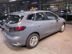 Grau Gebraucht 2022 BMW 218 Active Tourer Van / Kleinbus | 23.690 € (Guter Preis)