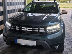 Grün Gebraucht 2023 Dacia Duster Extreme SUV | 22.400 € (Fairer Preis)