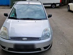 Silber Gebraucht 2004 Ford Fiesta Kleinwagen | 999 € (Guter Preis)