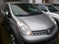 Silber Gebraucht 2007 Nissan Note Acenta Van / Kleinbus | 2.990 € (Etwas zu teuer)