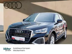 Mythosschwarz metallic Gebraucht 2024 Audi Q2 Advanced SUV | 29.590 € (Fairer Preis)