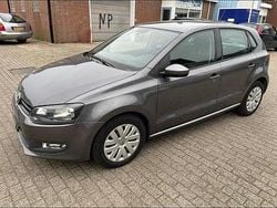 Grau Gebraucht 2011 VW Polo Kleinwagen | 4.999 € (Fairer Preis)