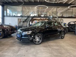 Schwarz Gebraucht 2015 Audi A1 Sportback Attraction Kleinwagen | 7.999 € (Guter Preis)