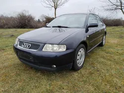 Blau Gebraucht 2001 Audi A3 Ambiente Kleinwagen | 2.500 € (Fairer Preis)
