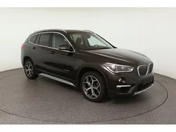 Schwarz Gebraucht 2017 BMW X1 xLine SUV | 21.760 € (Guter Preis)