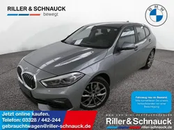 Grau Gebraucht 2023 BMW 120 Kleinwagen | 25.450 € (Guter Preis)