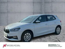 Moonweiss metallic Gebraucht 2024 Skoda Fabia Selection Kleinwagen | 18.450 € (Guter Preis)