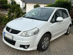 Weiß Gebraucht 2010 Suzuki SX4 Kleinwagen | 4.900 € (Etwas zu teuer)