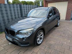 Grau Gebraucht 2012 BMW X1 Sport Line SUV | 11.950 € (Teuer)