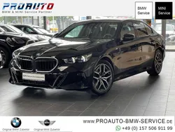 Black sapphire Gebraucht 2024 BMW 520 M Sport Limousine | 55.395 € (Superpreis)