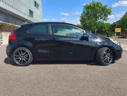 Schwarz Gebraucht 2014 Kia Rio 2 Kleinwagen | 6.500 € (Guter Preis)