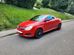 Rot Gebraucht 2005 Opel Tigra Cabrio | 1.200 € (Fairer Preis)