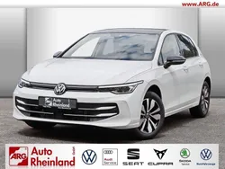 Weiss Gebraucht 2024 VW Golf VIII Goal Limousine | 34.890 € (Guter Preis)