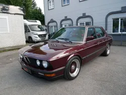 Dunkelrot metallic Gebraucht 1985 BMW M5 Performance Limousine | 104.950 €