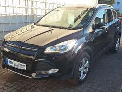Iridiumschwarz metallic Gebraucht 2016 Ford Kuga Trend SUV | 9.000 € (Superpreis)