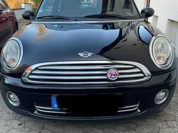 Schwarz Gebraucht 2009 Mini Cooper Kleinwagen | 3.200 € (Etwas zu teuer)