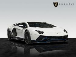 Weiß Gebraucht 2022 Lamborghini Aventador | 699.780 €