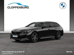 Saphirschwarz Neu 2025 BMW 540 M Sport Kombi | 83.695 € (Fairer Preis)