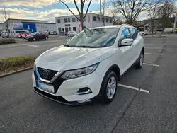 Weiß Gebraucht 2018 Nissan Qashqai N-Connecta SUV | 14.900 € (Guter Preis)