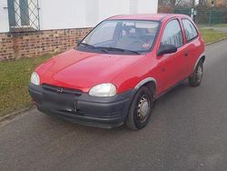 Rot Gebraucht 1996 Opel Corsa Kleinwagen | 1.350 € (Fairer Preis)