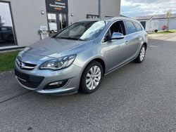 Silber Gebraucht 2014 Opel Astra Exklusiv Kombi | 6.500 € (Guter Preis)