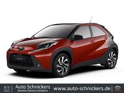 Rot Gebraucht 2025 Toyota Aygo X Team SUV | 16.190 €