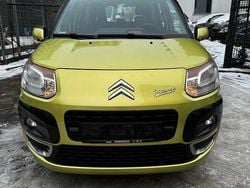 Gelb Gebraucht 2010 Citroën C3 Picasso Tendance Van / Kleinbus | 2.999 € (Fairer Preis)