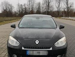 Schwarz Gebraucht 2011 Renault Fluence Expression Limousine | 2.500 €