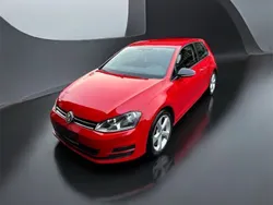 Rot Gebraucht 2013 VW Golf VII Trendline Kleinwagen | 7.600 € (Guter Preis)