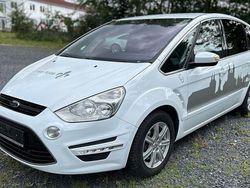 Weiß Gebraucht 2010 Ford S-MAX Titanium Van / Kleinbus | 7.600 € (Teuer)
