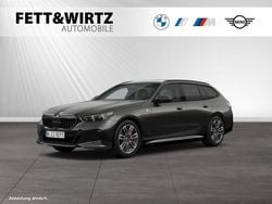 Sophistograu brillanteffekt metallic Gebraucht 2025 BMW 550e M Sport Kombi | 81.800 € (Superpreis)