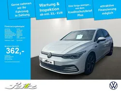 Oryxweiss Gebraucht 2022 VW Golf VIII Style Limousine | 26.349 € (Guter Preis)