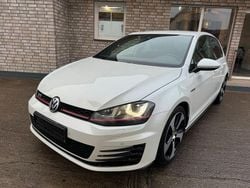 Weiß Gebraucht 2013 VW Golf VII GTI Limousine | 15.499 € (Etwas zu teuer)