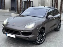 Braun Gebraucht 2013 Porsche Cayenne S SUV | 15.900 €
