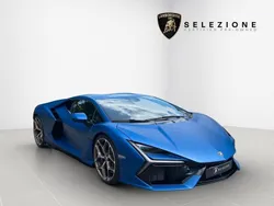 Blau Gebraucht 2024 Lamborghini Revuelto Coupé | 649.000 €