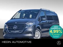 Grau Gebraucht 2024 Mercedes V250 Style Van / Kleinbus | 69.972 €