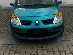 Blau Gebraucht 2005 Renault Modus Van / Kleinbus | 1.850 € (Teuer)