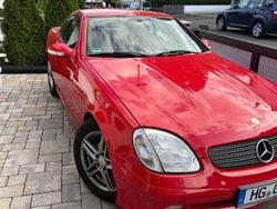 Rot Gebraucht 2001 Mercedes SLK200 Cabrio | 8.900 € (Etwas zu teuer)