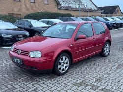 Rot Gebraucht 2003 VW Golf Pacific Limousine | 499 € (Superpreis)