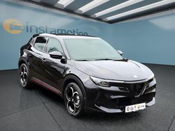 Schwarz Neu 2025 Alfa Romeo GT Junior SUV | 32.749 € (Fairer Preis)