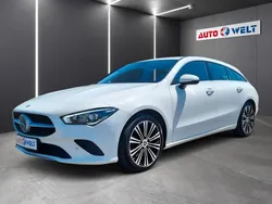 Weiß Gebraucht 2021 Mercedes CLA200 Shooting Brake Kombi | 25.490 € (Guter Preis)