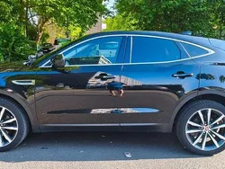 Schwarz Gebraucht 2018 Jaguar E-Pace R-Dynamic SUV | 19.999 € (Fairer Preis)