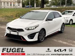 Weiß Gebraucht 2024 Kia Ceed GT Limousine | 27.999 € (Guter Preis)