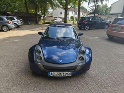 Blau Gebraucht 2004 Smart Roadster Cabrio | 3.999 €