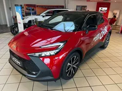 Karminarot Gebraucht 2023 Toyota C-HR Team SUV | 30.950 € (Etwas zu teuer)