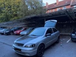 Grau Gebraucht 2002 Opel Astra Coupé | 600 € (Superpreis)