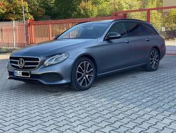 Grau Gebraucht 2017 Mercedes E250 Kombi | 27.999 €