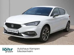 Weiß Neu 2025 Seat Leon FR Limousine | 37.930 €