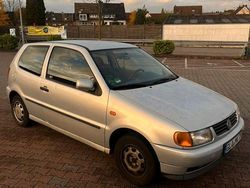 Grau Gebraucht 1998 VW Polo Basis Kleinwagen | 1.000 € (Fairer Preis)