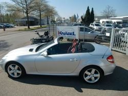 Silber Gebraucht 2004 Mercedes SLK200 Cabrio | 8.900 € (Fairer Preis)